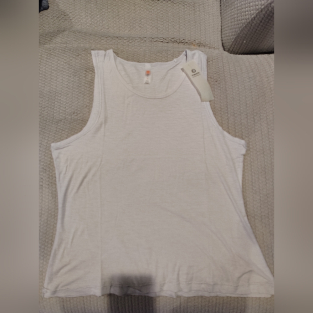 Moda Soft White Tank Top